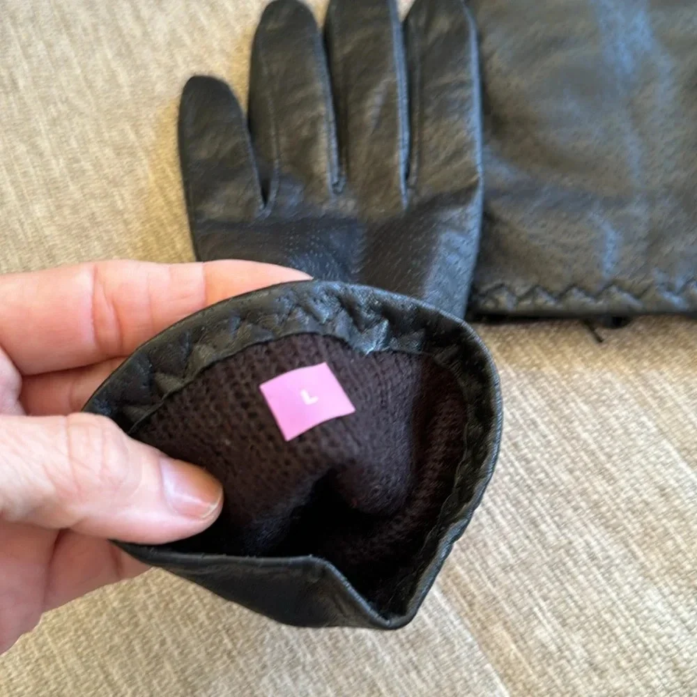 Vintage black leather gloves size large